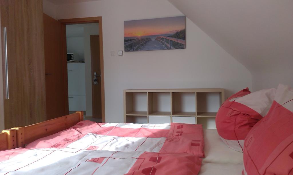 Sarah Klein Aber Fein Apartment Wellesweiler Exterior foto